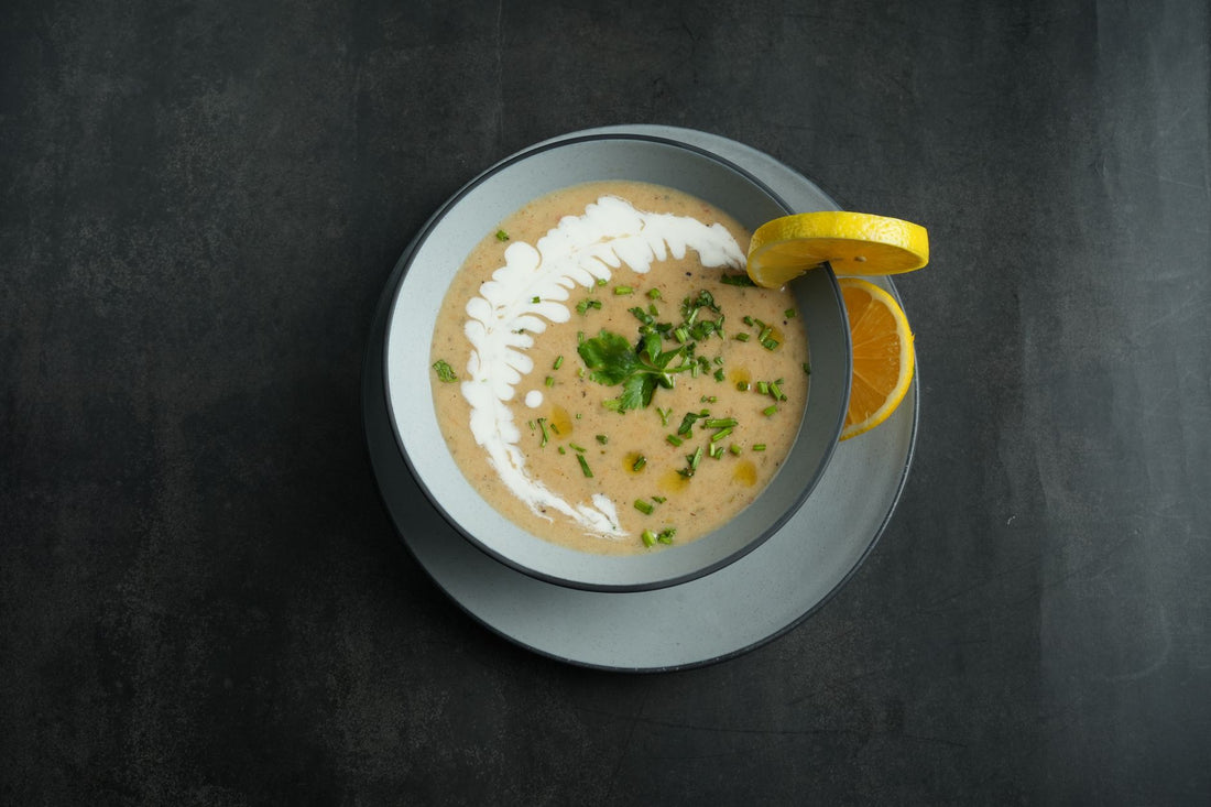 Foto apetitosa de creme de palmito em destaque, ilustrando a receita apresentada no blog Granuz