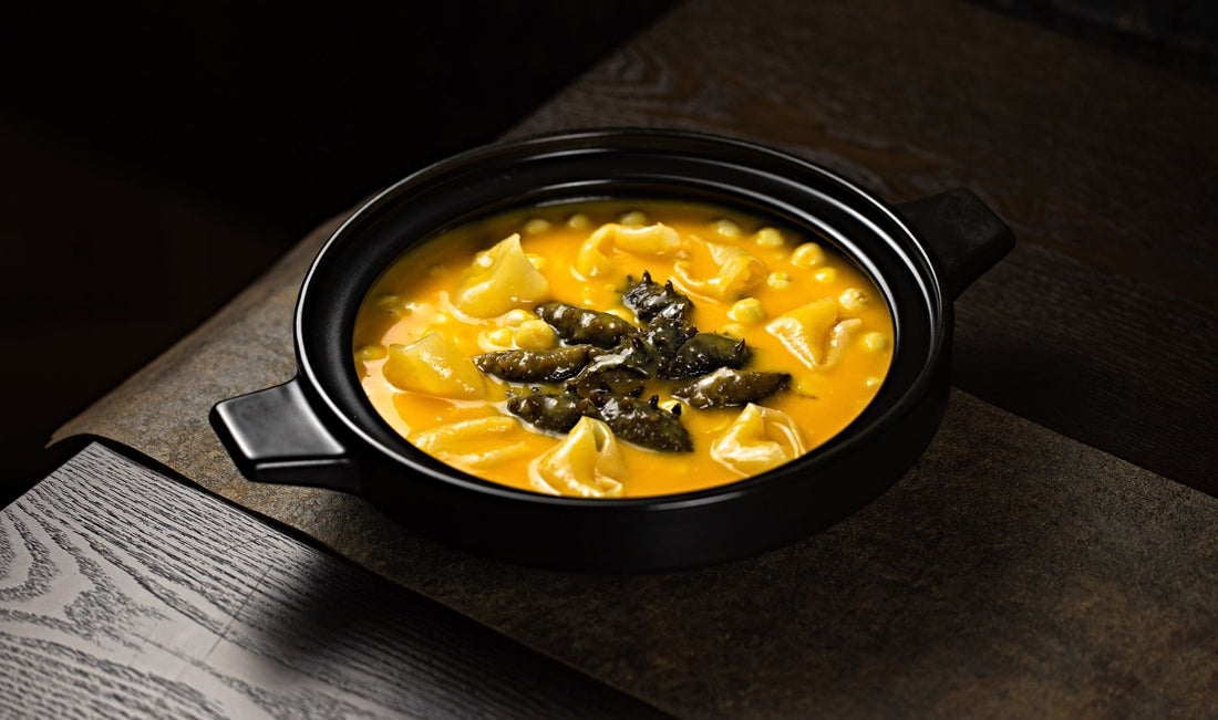 Foto apetitosa de sopa de capeletti em destaque, ilustrando a receita apresentada no blog Granuz