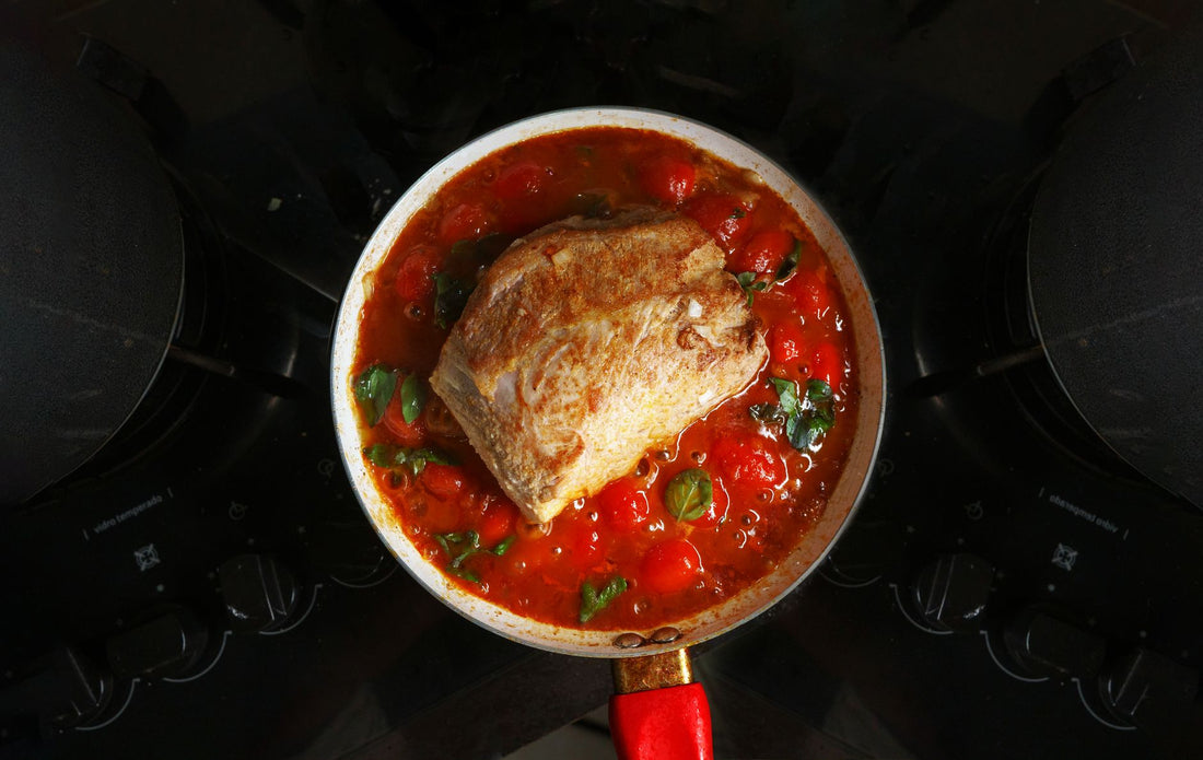 Foto apetitosa de língua ao molho em destaque, ilustrando a receita apresentada no blog Granuz