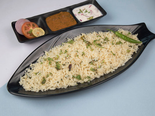Foto apetitosa de arroz de cuxá em destaque, ilustrando a receita apresentada no blog Granuz