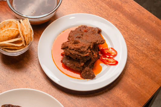 Foto apetitosa de picadinho de carne em destaque, ilustrando a receita apresentada no blog Granuz