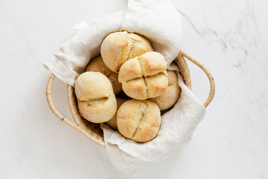 Foto apetitosa de pão de minuto em destaque, ilustrando a receita apresentada no blog Granuz