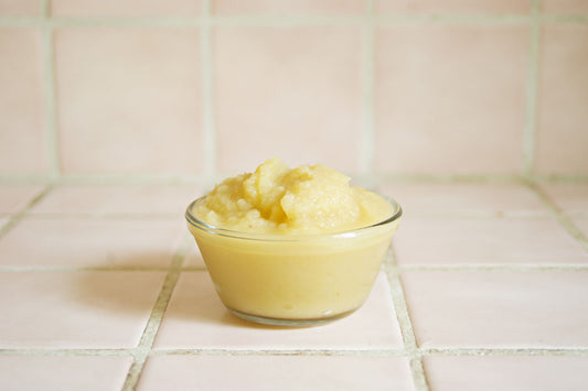 Foto apetitosa de creme de milho caseiro em destaque, ilustrando a receita apresentada no blog Granuz