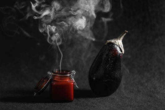 Foto apetitosa de makdous em destaque, ilustrando a receita apresentada no blog Granuz
